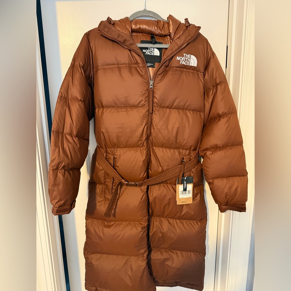 The North Face Women's Dark Oak Belted Puffer Jacket - Picture 3 of 16